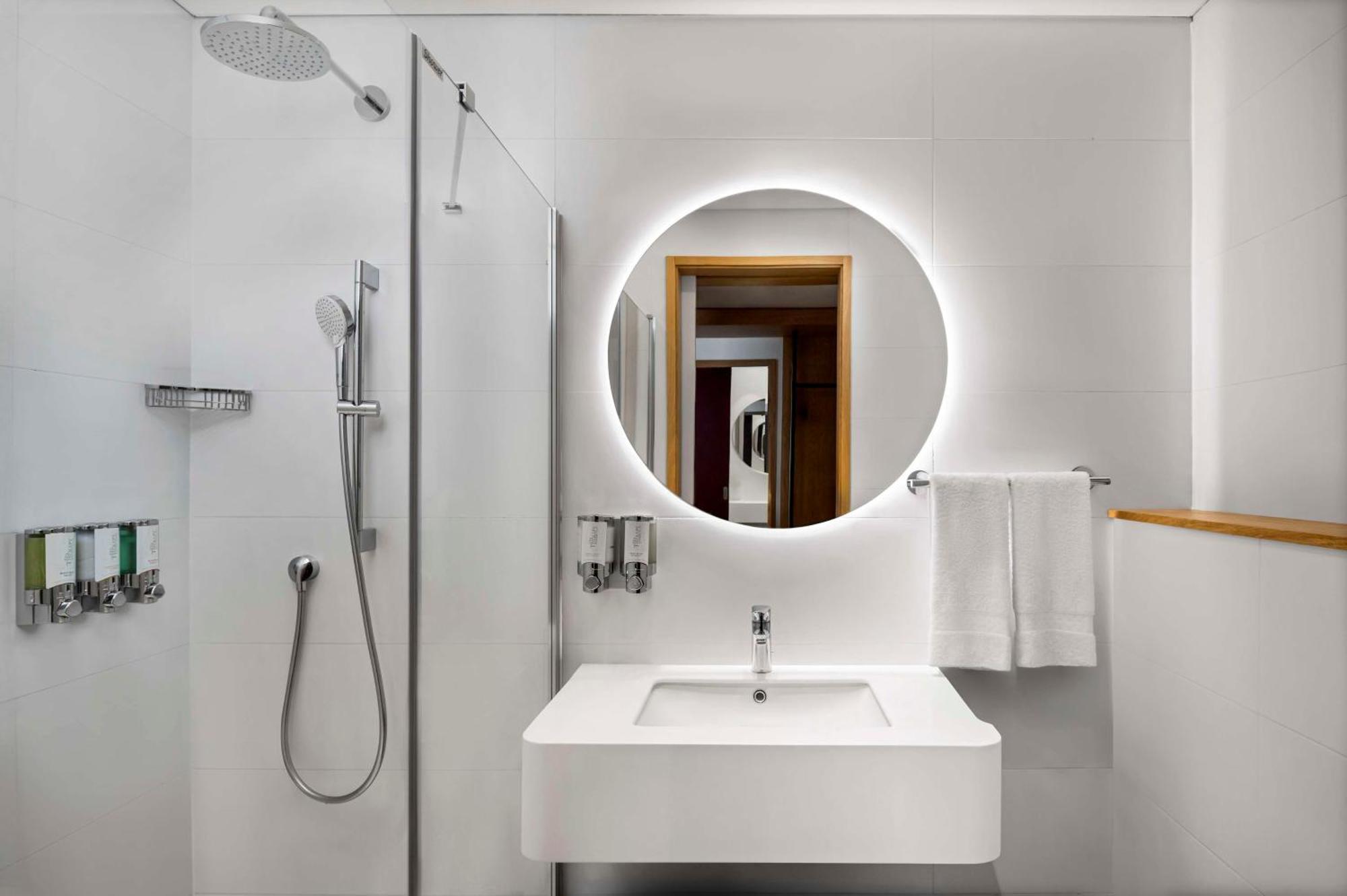 Hampton By Hilton Istanbul Sirkeci Hotel ภายนอก รูปภาพ