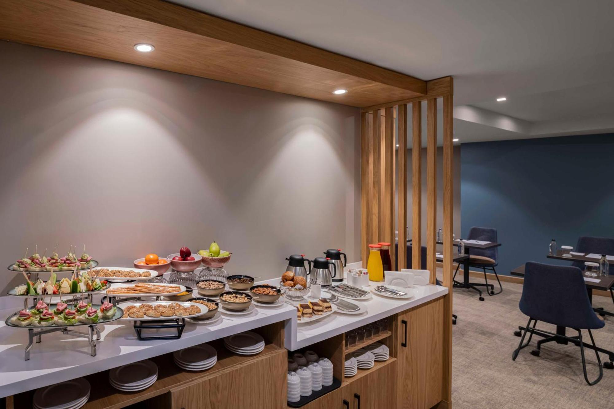 Hampton By Hilton Istanbul Sirkeci Hotel ภายนอก รูปภาพ
